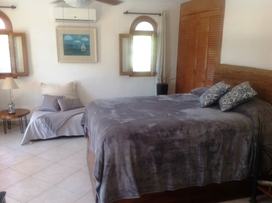 Spacious with a lot of light. Sleeps 4