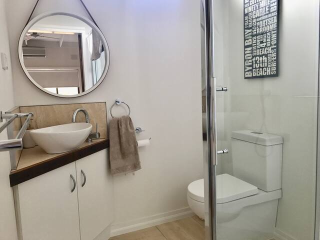 SEA-CHANGE OUR PLACE YOUR PACE – BARWON HEADS gallery image 4