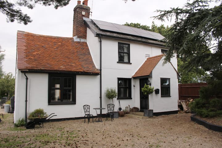 Cosy rustic rural house near coast