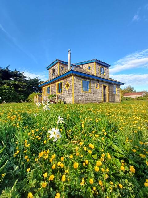 The House of Alerce Cozy Seaside House