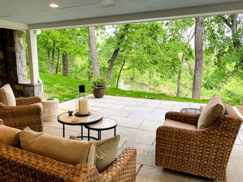 The River's Edge Close to Downtown