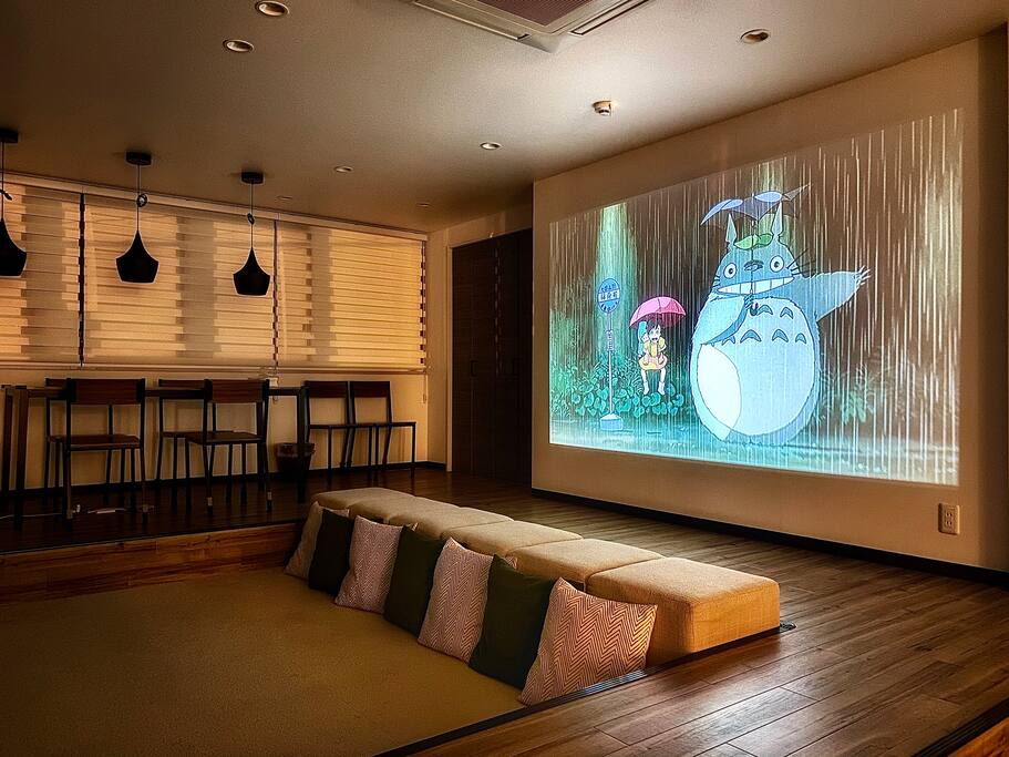 6人まで泊まれる 100インチプロジェクター有り 広いお部屋でシアターナイト 無料駐車場付 借りられるアパート 熊本市 熊本県 日本