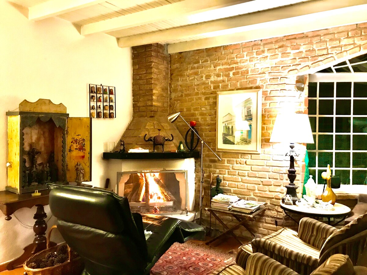 Top Airbnb: New Year's Eve minimum of 8 people and 5 days. in Cunha