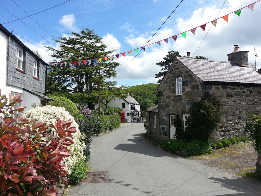 Rowen Village, pub within 100yards, serving food, Welsh singing every Friday night.