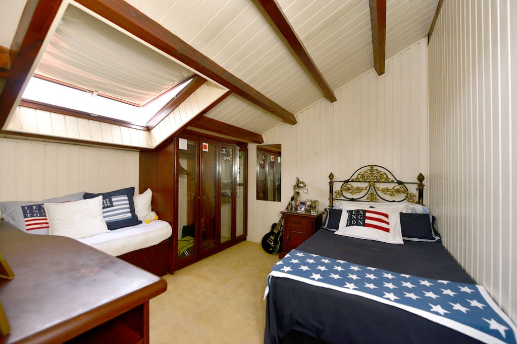 Habitación independiente de cama de 1,05.