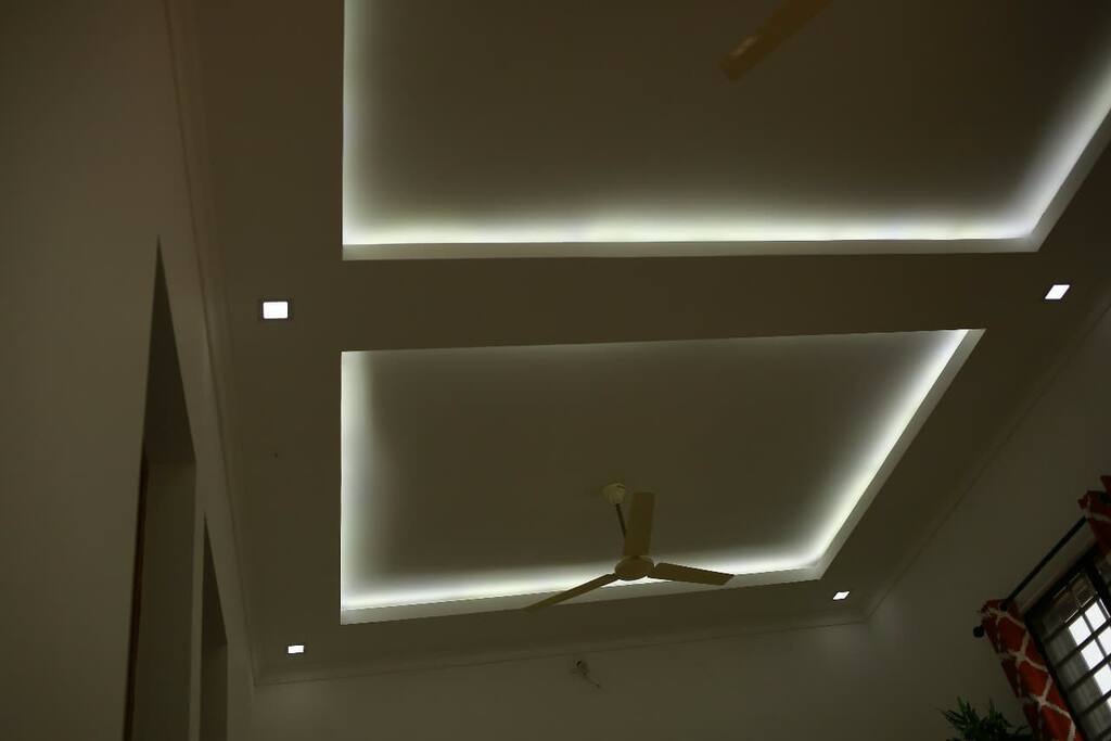 wonderfully designed ceiling