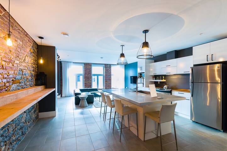 202 – Les Lofts St-Joseph – Par Les Lofts Vieux-QC gallery image 4