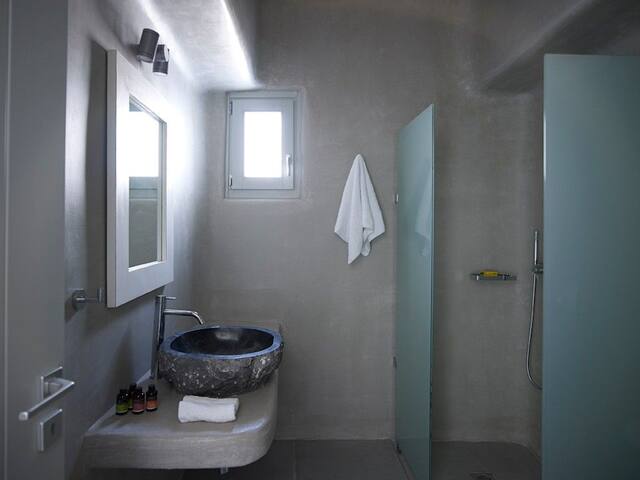 GRAVMY401-1 A newly built luxury villa privatepool gallery image 5