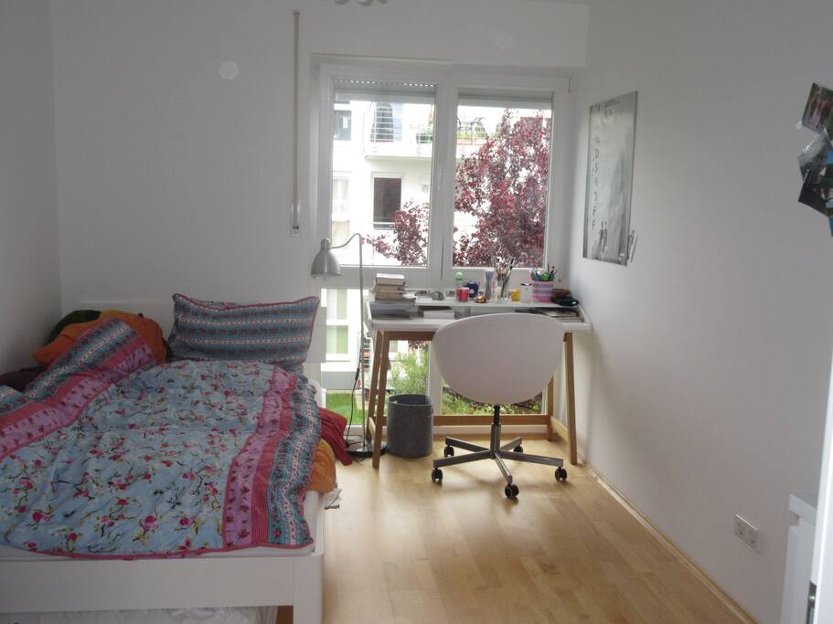2. Schlafzimmer