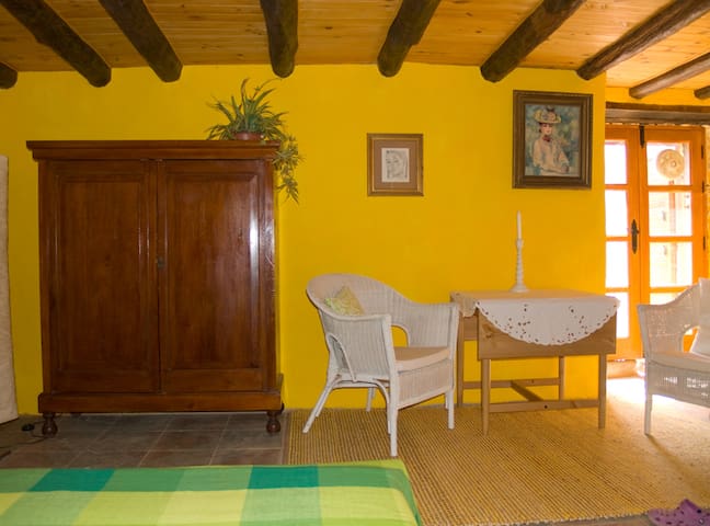 Studio in 400 Jahre altem Bauernhof