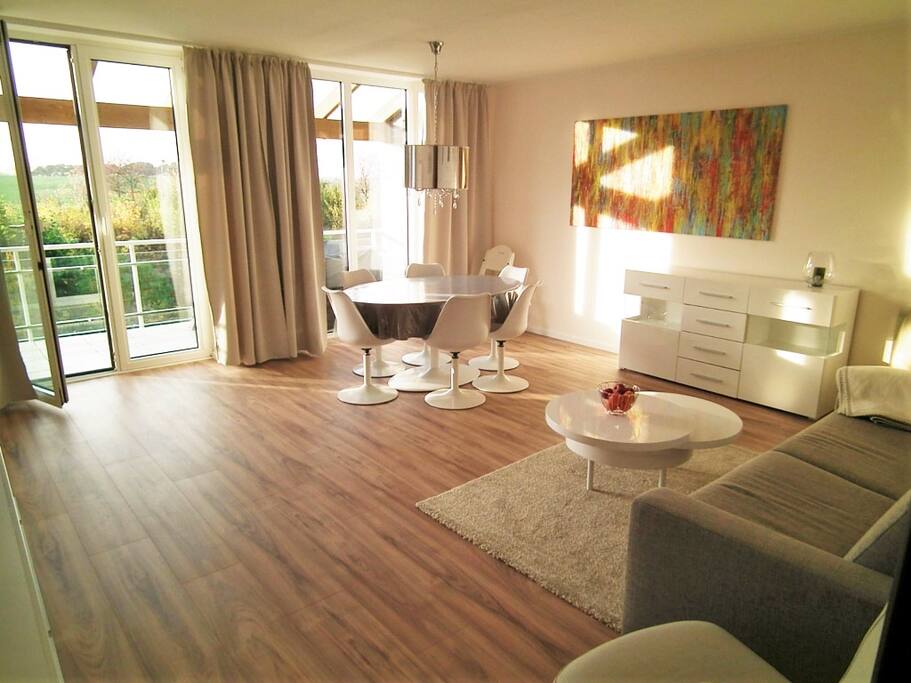 Wohnzimmer mit Schlafcouch