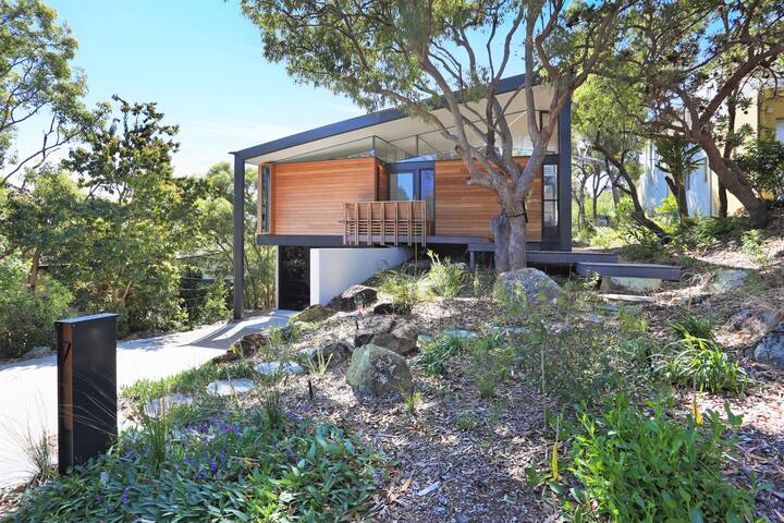 Leaf House – Heated Pool, National Park Views gallery image 2