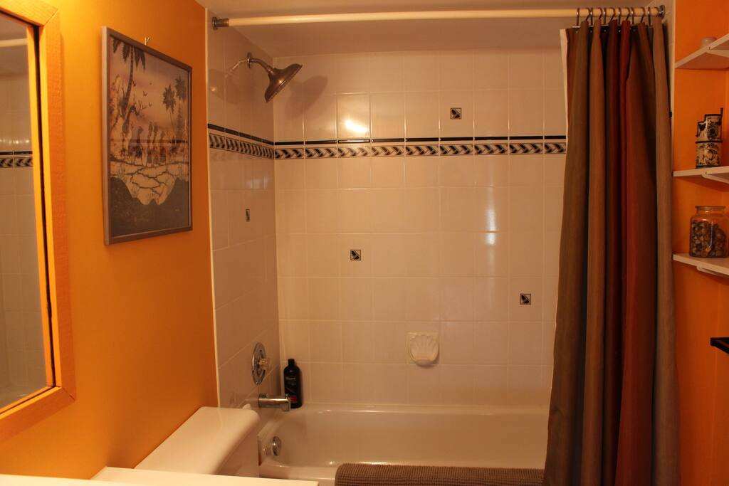Nectarine Room | Ensuite bathroom