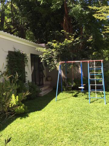 Fantastic family home in the Fresnaye avenues gallery image 4