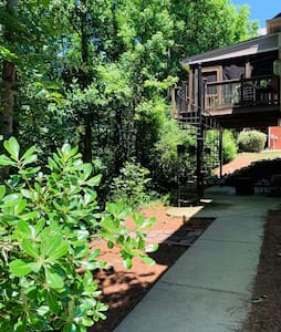 280 Corridor Studio Apt Stay