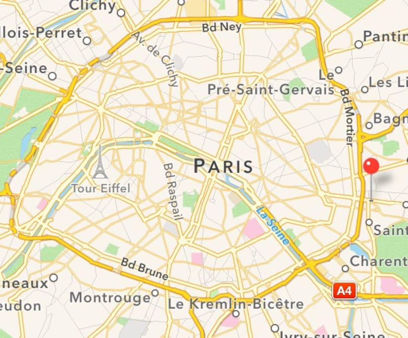Metro Ligne 1: direct acces to Gare de lyon, Bastille, Nation, Chatelet, Musée du louvres, Champs Elysées, Arc de Triomphe!