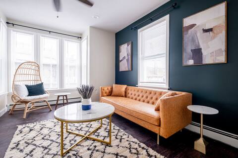 ★Modern & Spacious # 10-Bedrooms! Great For Groups