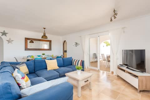 Top Airbnb: Punta Prima Luxury Villa, sea view, close to beach in Sant Lluís