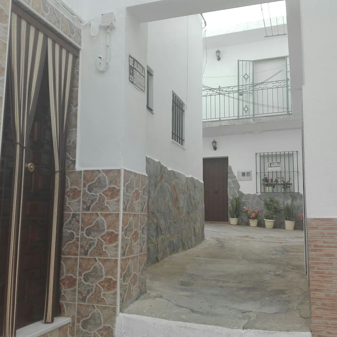 acceso hacia la casa.