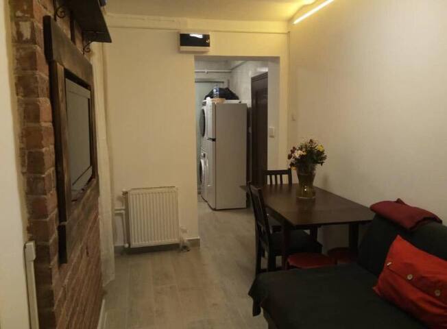 Stylish apartment, 100meters to Taksim square. gallery image 2