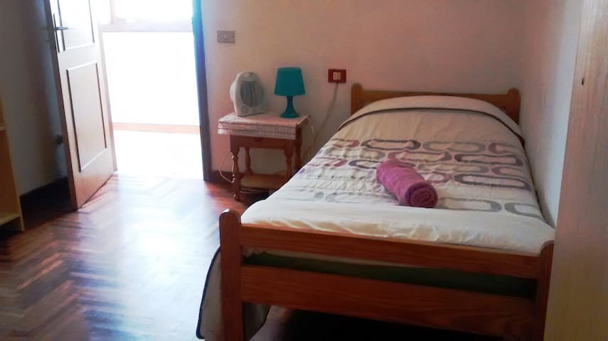 Spacious single room in La Laguna