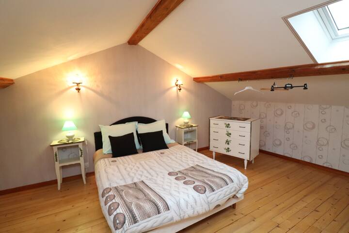 საძინებელი 1