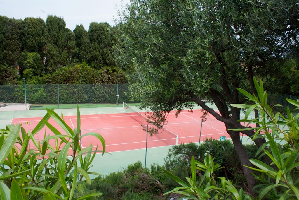 Private tennis court of the residence