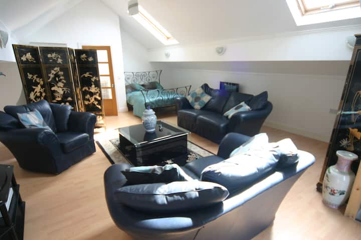 Loft in Llanrhidian · ★4.54 · Studio · 4 beds · 1 bath