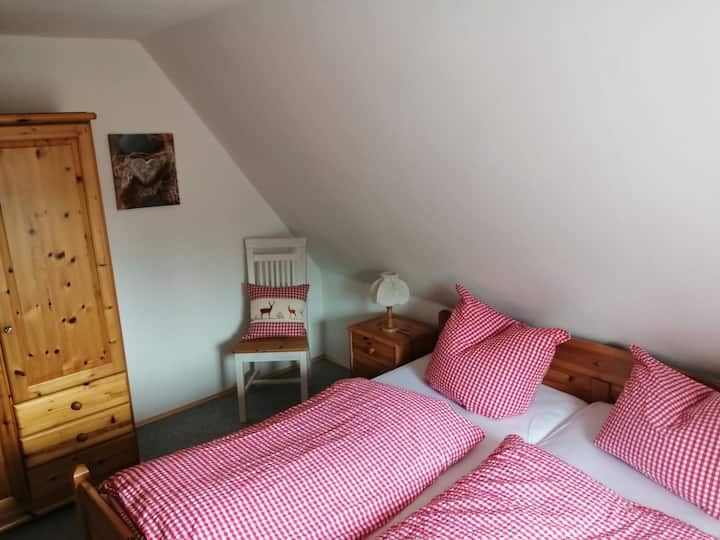 Schlafzimmer 2