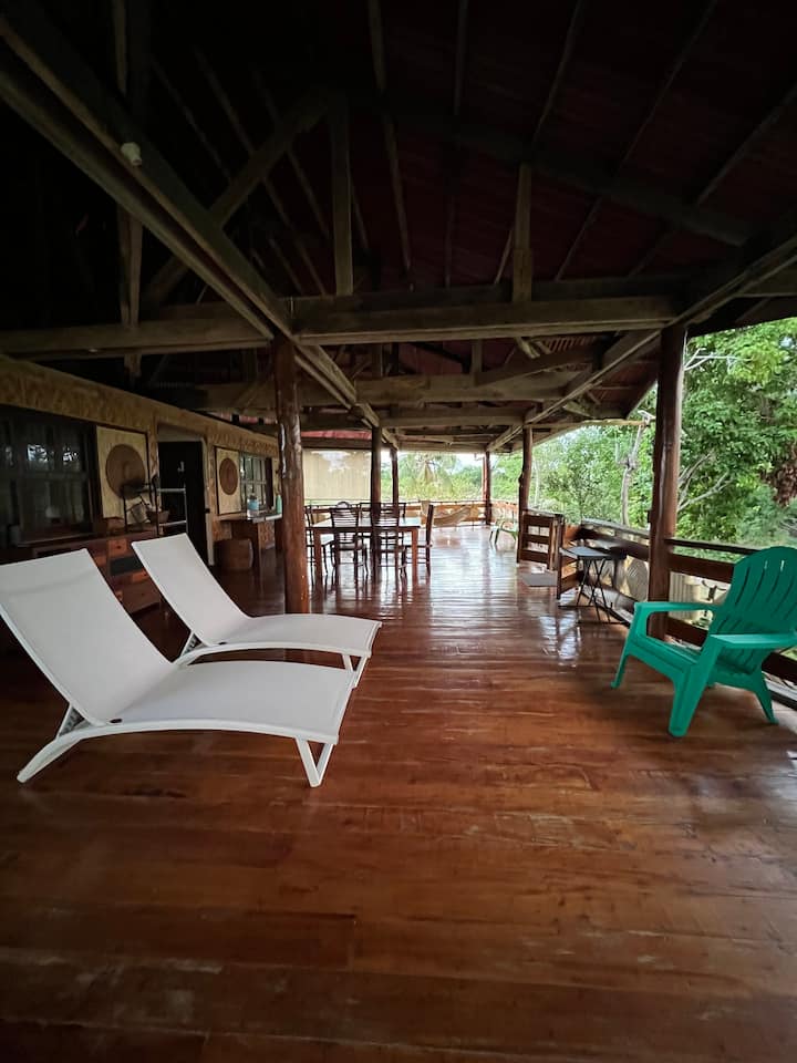 Familysize Beachhouse in Pamilacan Houses for Rent in Pamilacan