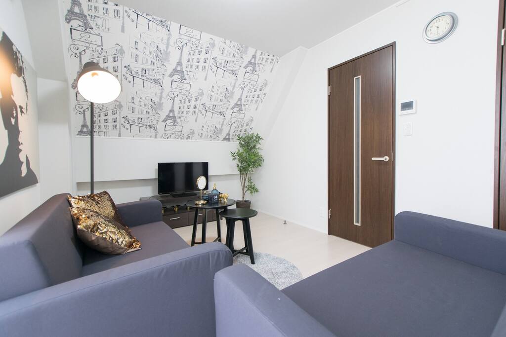 Living room for 401
