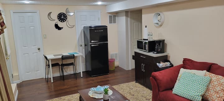 Entire Guest Suite Private Entrance And Bathroom. - Monmouth County, NJ