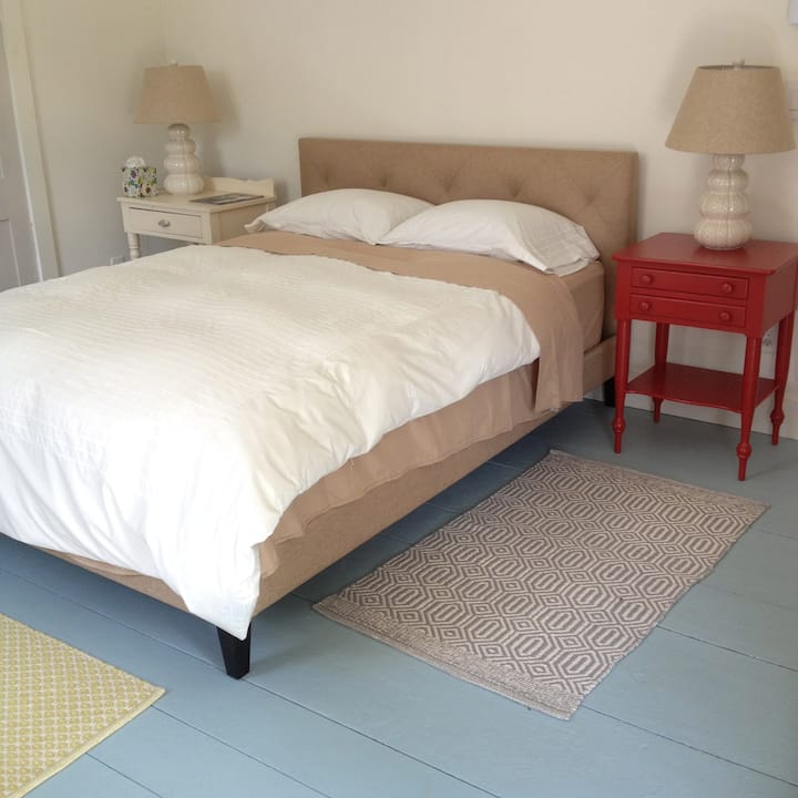 Church Bedroom.  Queen bed, down comforter, hypoallergenic down pillows, linen bed frame.  You can rent this room alone, or the entire house.