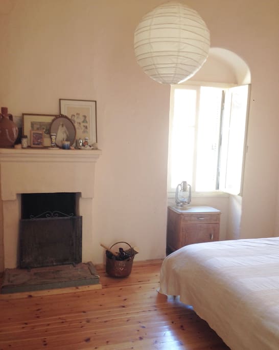 The "winter Bedroom" with fireplace
