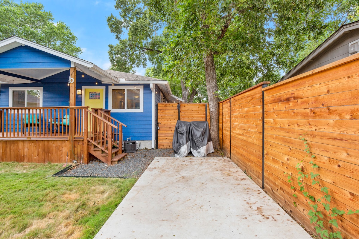 East Austin Hideaway | 2BR/2BA + Yard