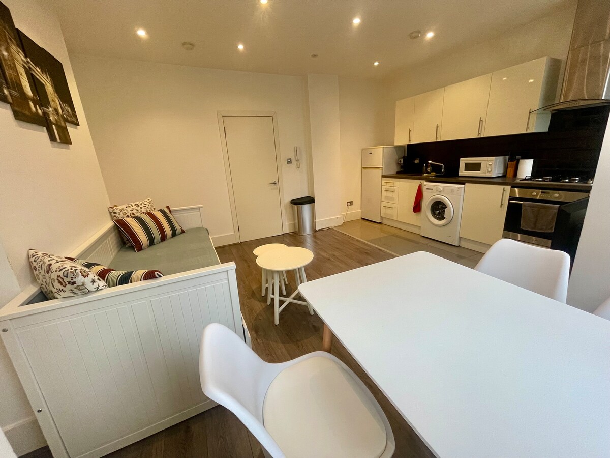Perfect 1 Bedroom Apartment ZONE 1 Central London - Apartments for Rent in Greater London, England, United Kingdom - Airbnb Perfect 1 Bedroom Apartment ZONE 1 Central London - Apartments for Rent in Greater London, England, United Kingdom - Airbnb
