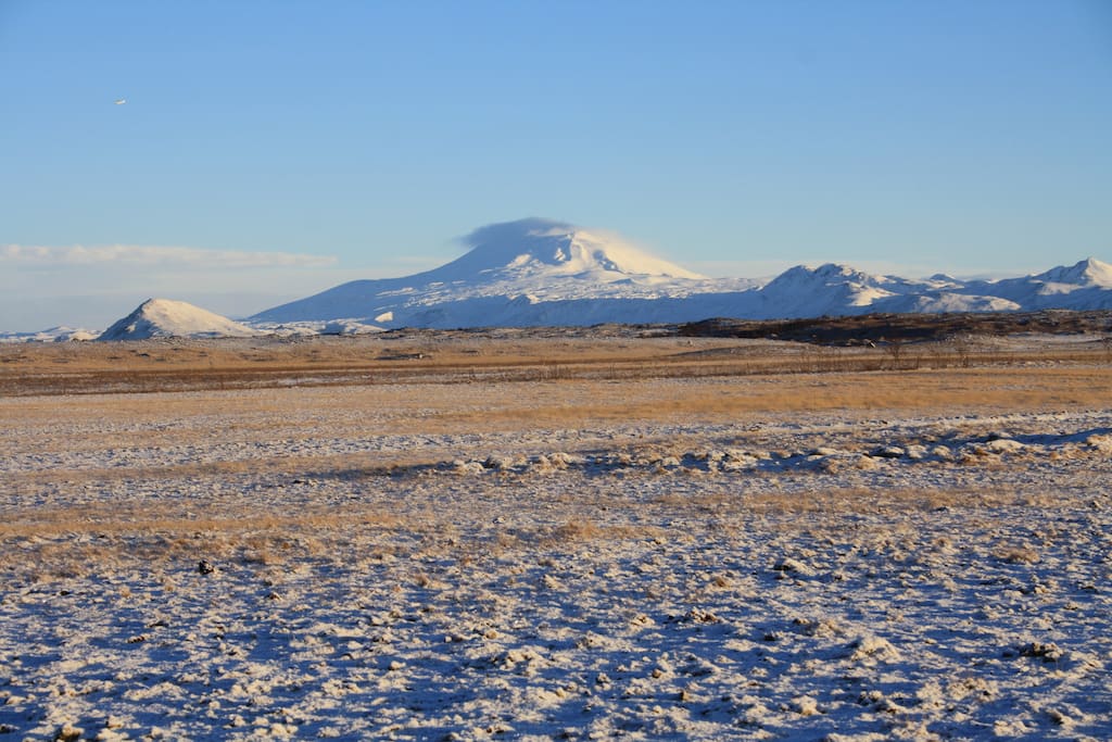Hekla seen from Kaldbakur