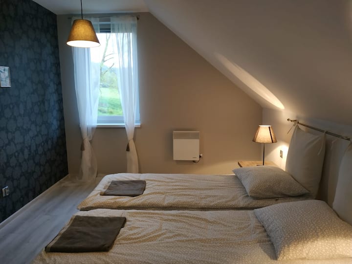 Вила Хемптон спална соба 2 