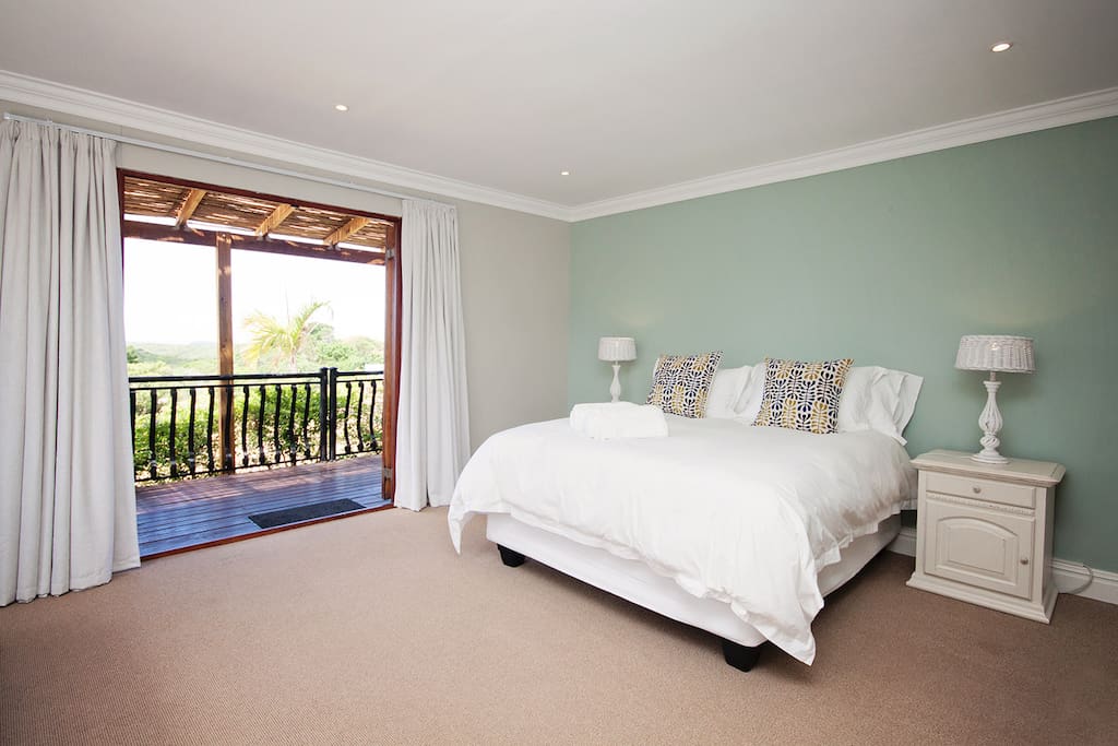 Deluxe Queen size bed with amazing views