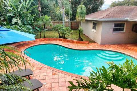 Tropical Paradise in the heart of Orlando