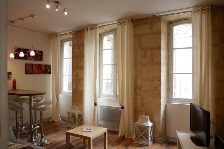 Charme Au Coeur Du Vieux Bordeaux - Bordeaux