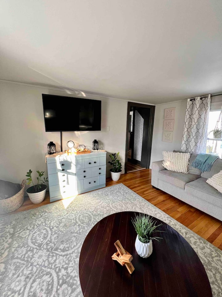 Amazing Upstairs Apartment! Behind Potsdam State