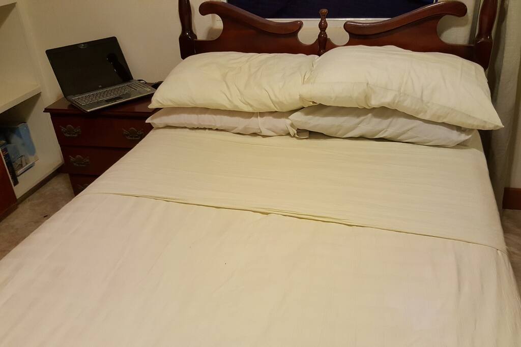 Queen sized Bed