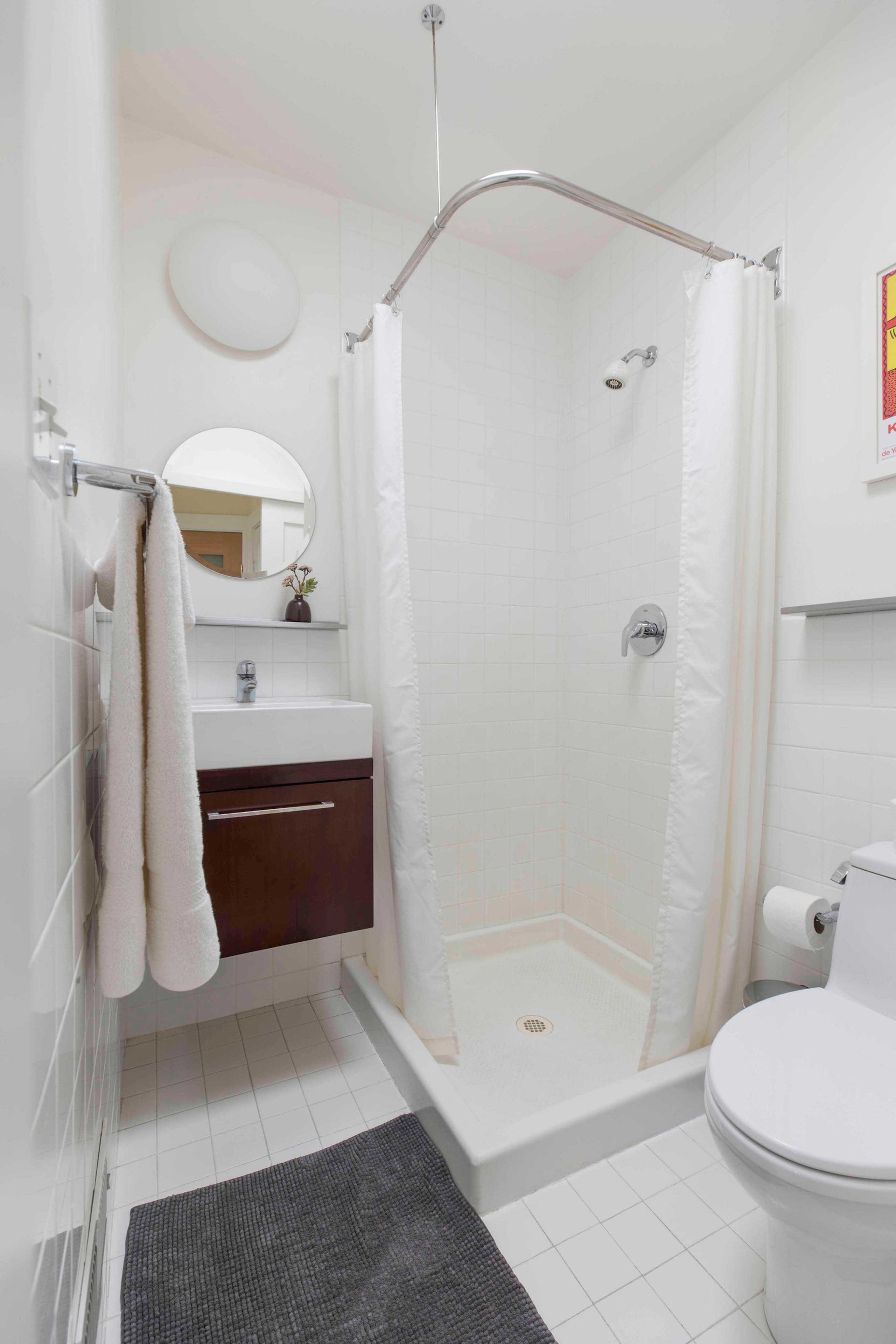 Home in San Francisco · ★4.96 · 1 bedroom · 1 bed · 1 bath - Image 4