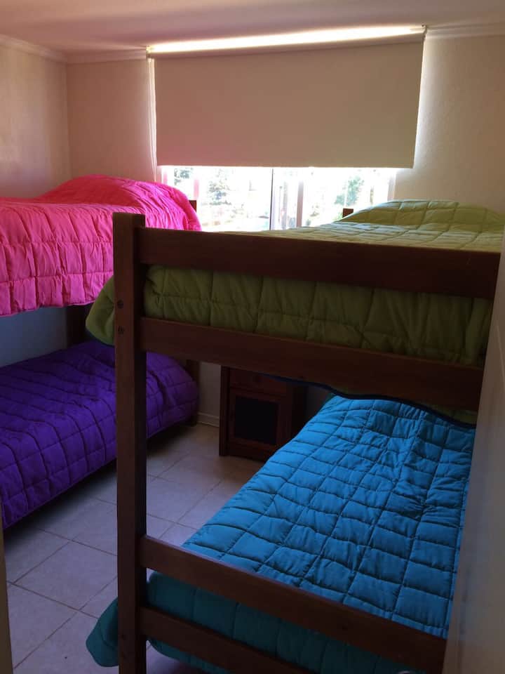 Трета куќна помошничка