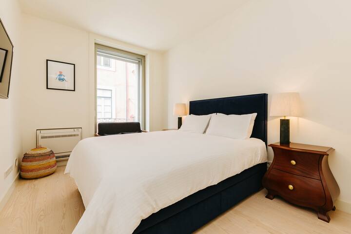 Lady Madonna| Time Out Market | 100sqm| Tempur bed gallery image 2