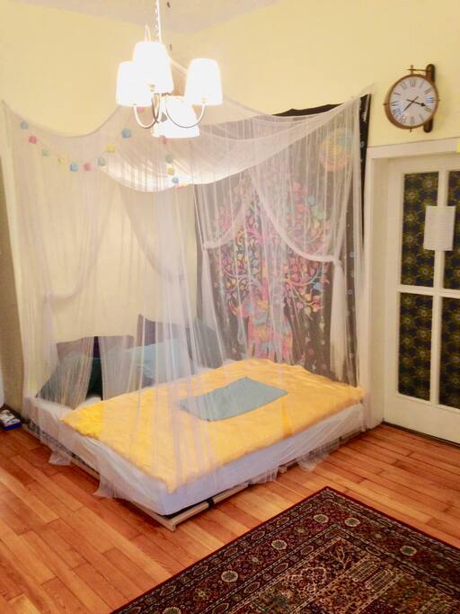 Living/bedroom