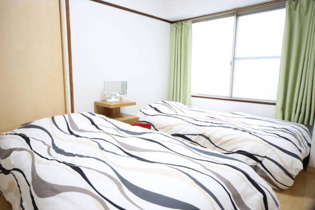 single beds room