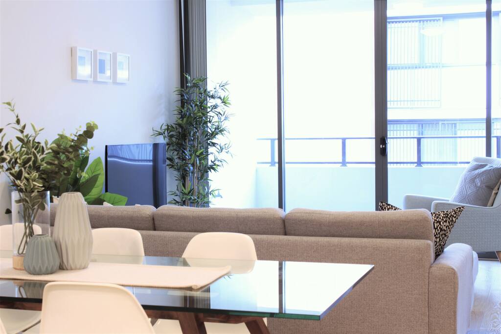 Macquarie Park Executive 2 Bedroom - Dining/Lounge