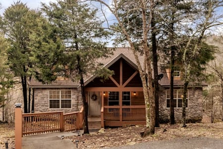 branson airbnb superhost